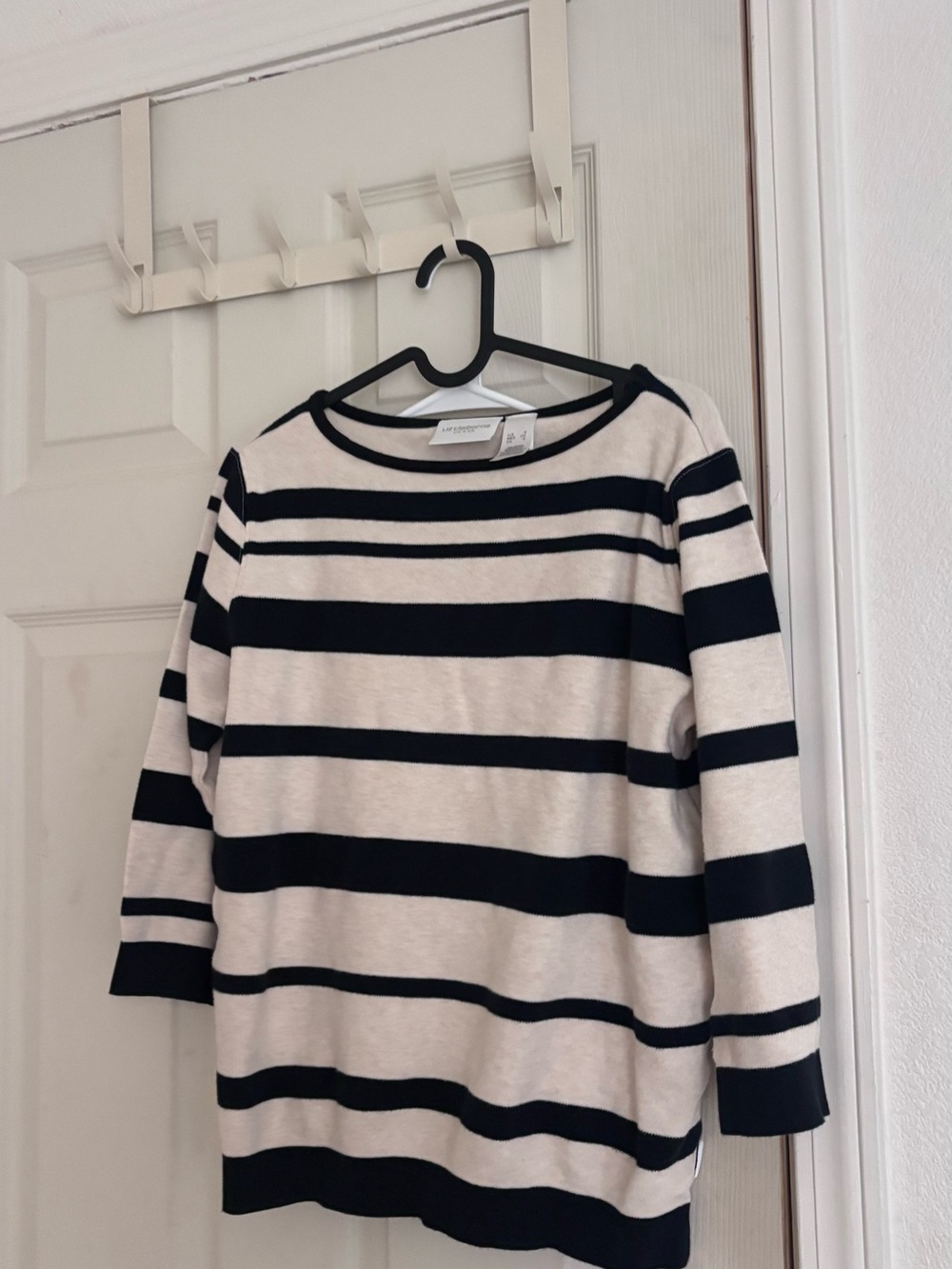 Liz Claiborne Women’s Black White Striped Crewneck 3/4 sleeve knit sweater